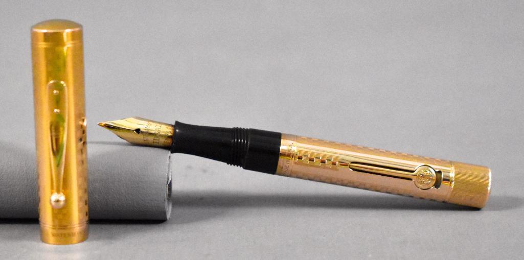 Waterman 552 1/2 V, 14k Gold Clip: Waterman 552 1/2 V, 14k Gold Clip. This pen has been used at some point and may or may not be missing internal parts as we do not have any knowledge of the internal working parts of fountain pens. It 