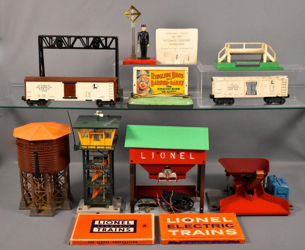Nice group of Lionel postwar O loose accessories (1 of 6)