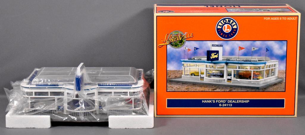 Lionel modern era O 24113 Hank's Ford dealership in (1 of 9)