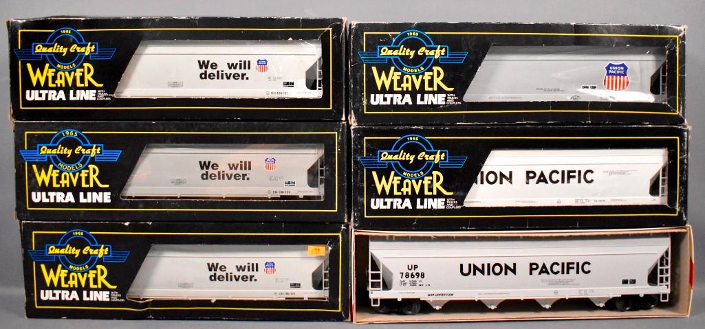 Six Weaver O gauge Union Pacific centerflow hopper cars (1 of 5)