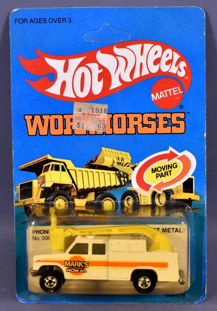 Hot Wheels Workhorses Phone Truck on sealed blister (1 of 9)