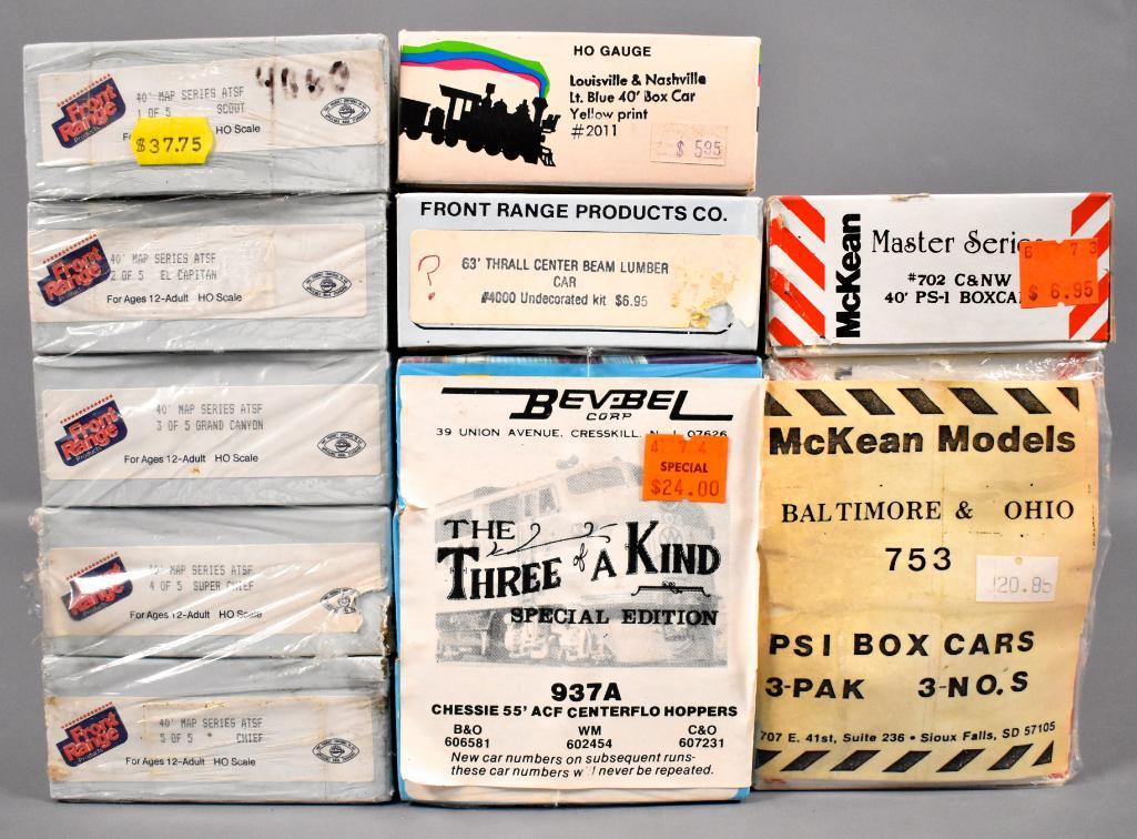 Fourteen Front Range McKean and Bev Bel HO train car (1 of 6)