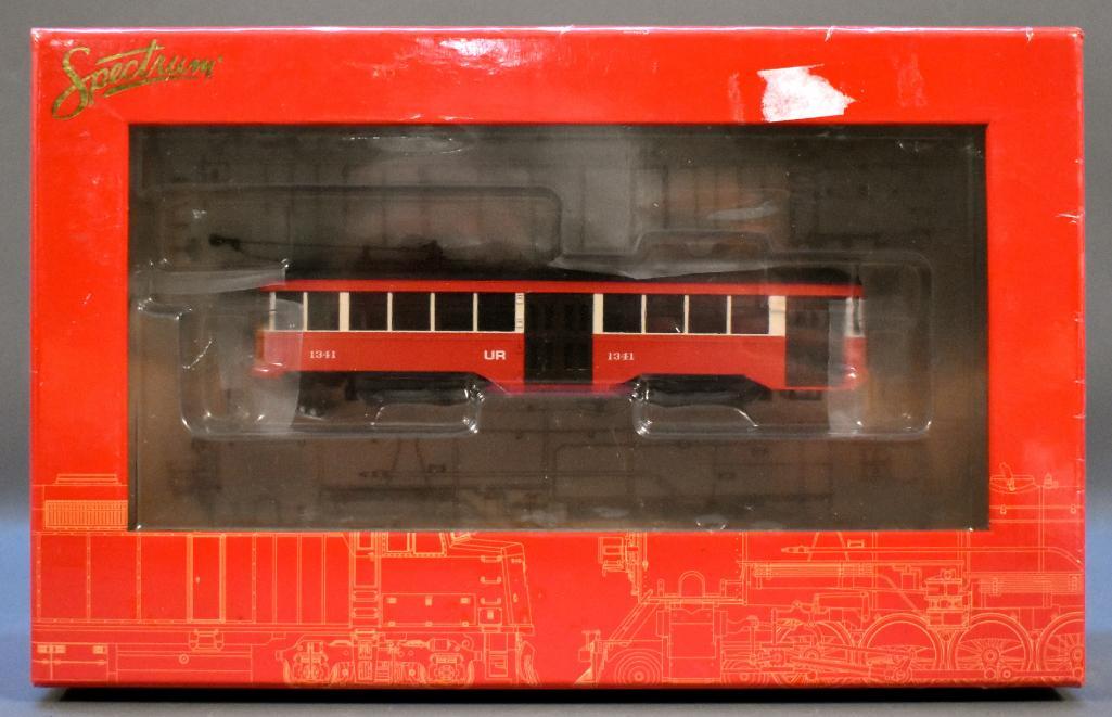 Spectrum HO scale 84606 factory painted Peter Witt: Spectrum HO scale 84606 factory painted Peter Witt street car in original box, package is still factory sealed, train is C9-10.