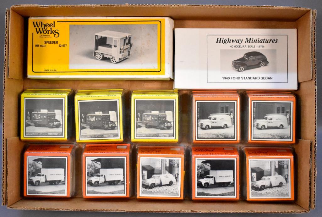 Group of Magnuson Models and Highway Miniatures die (1 of 7)