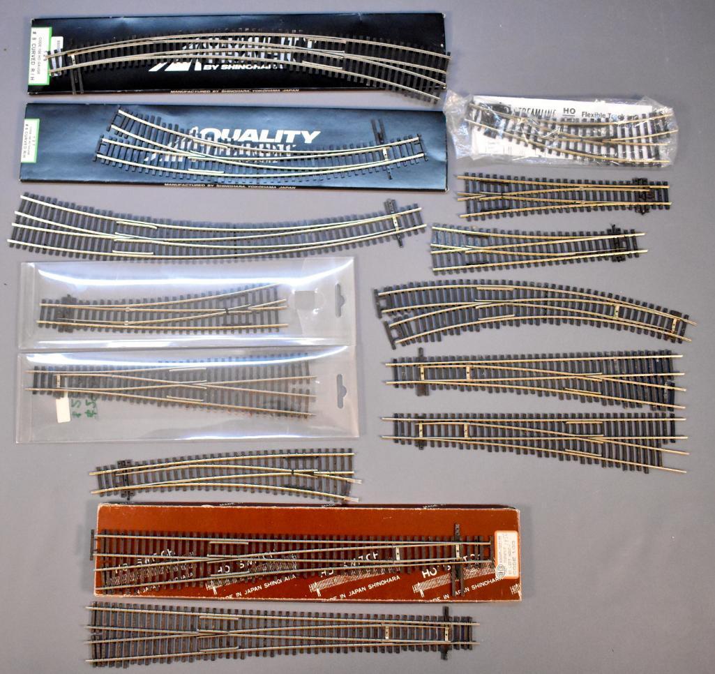 Group of used Shinohara and Peco HO scale code 100 (1 of 7)