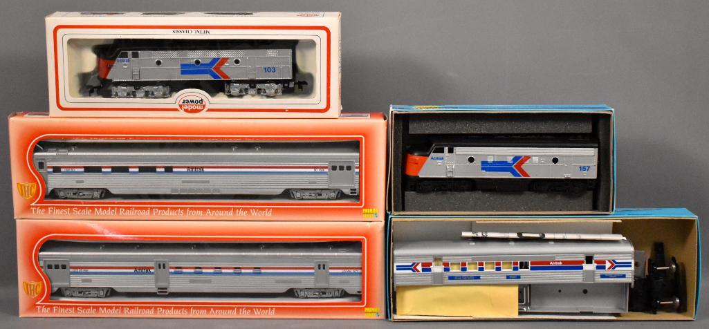 Group of HO scale Amtrak trains Athearn IHC Model Power (1 of 6)