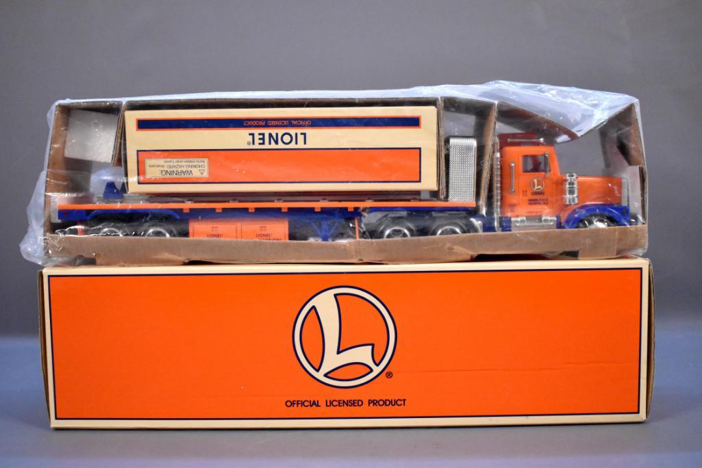 Lionel TMT-18410 Flatbed toy truck with operating (1 of 3)