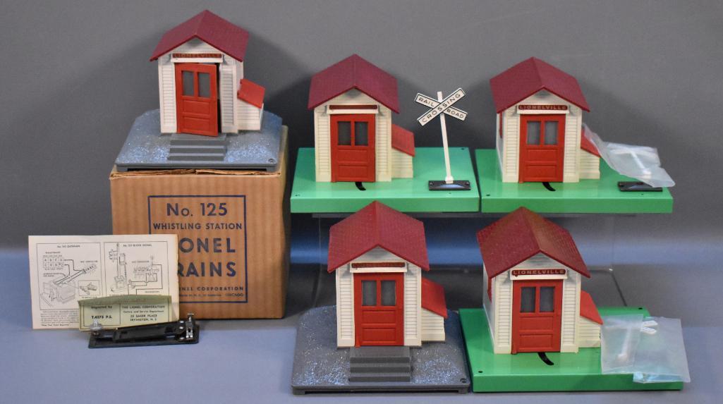 Five Lionel O gauge 125 whistling stations with one (1 of 6)
