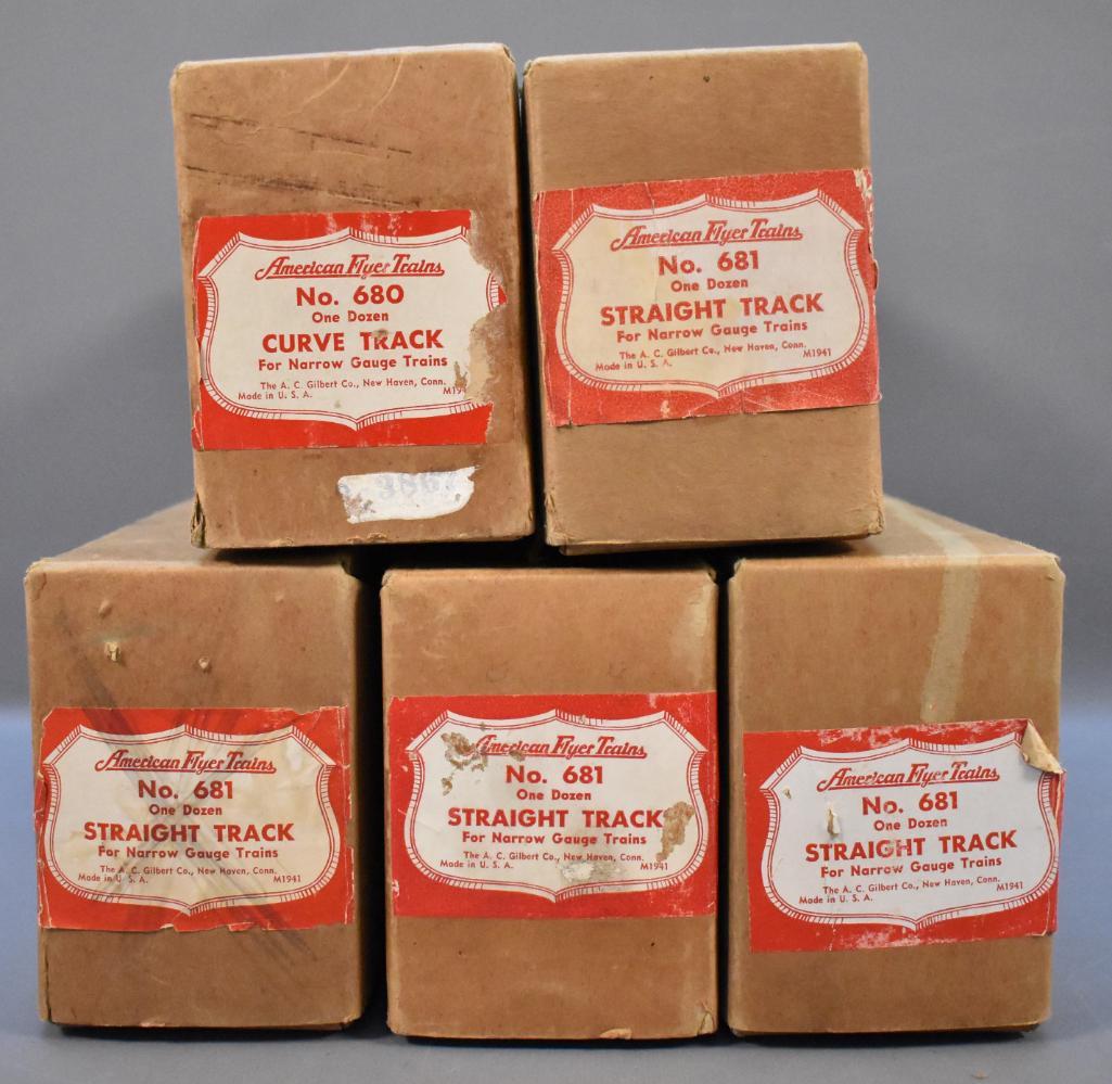 Five boxes of American Flyer prewar O gauge 681 (1 of 6)