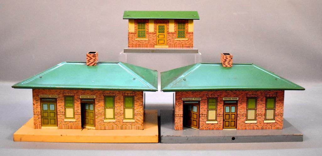 Three American Flyer prewar O tin lithographed stations (1 of 6)