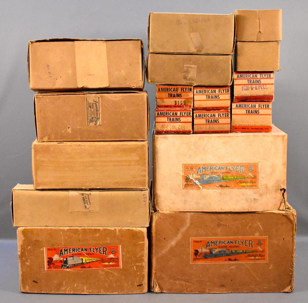 Huge group of American Flyer prewar O empty set and (1 of 5)