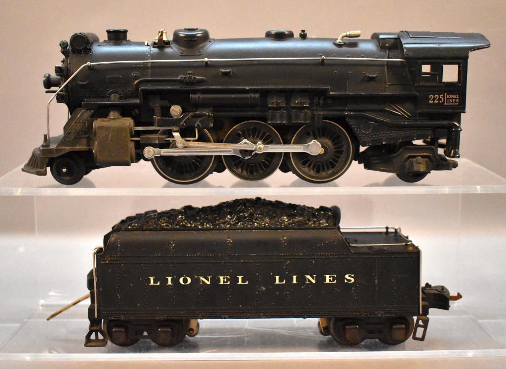 Lionel prewar O gauge 225 steam locomotive with 2235W: Lionel prewar O gauge 225 steam locomotive with 2235W tender, both are clean and C6-7.