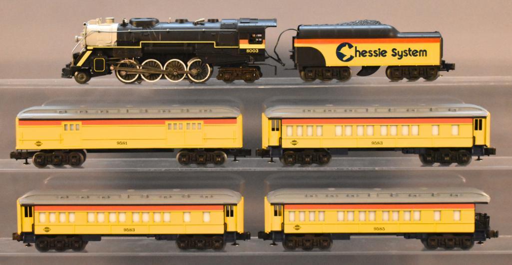 Lionel modern era O Chessie steam passenger set with (1 of 6)