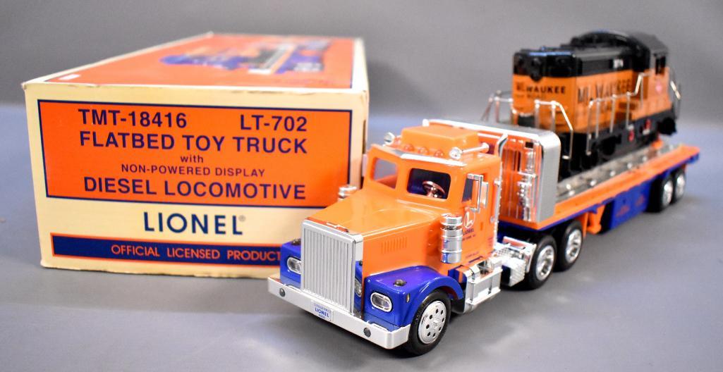 Lionel modern era O TMT-18416 flatbed toy truck with (1 of 9)