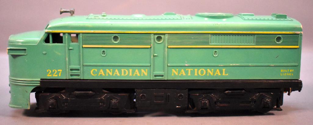 Lionel postwar O 227 Canadian National Alco FA diesel: Lionel postwar O 227 Canadian National Alco FA diesel locomotive, C6, tested and ran in forward ONLY.