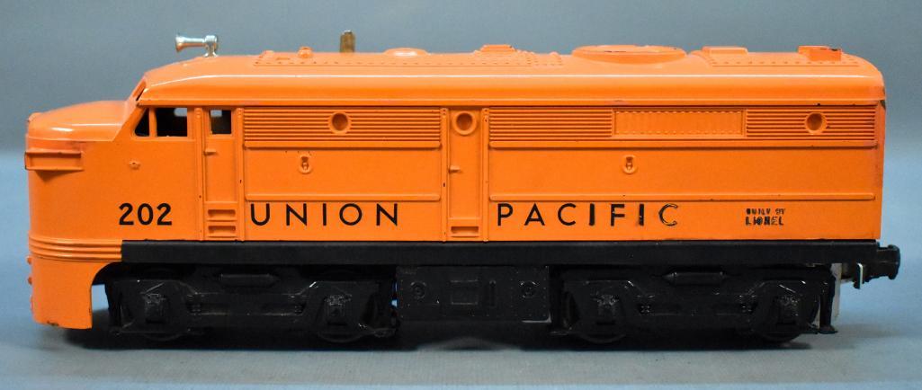 Lionel postwar O 202 Union Pacific Alco FA diesel: Lionel postwar O 202 Union Pacific Alco FA diesel locomotive, C7, tested and ran in forward, neutral and reverse with headlight.