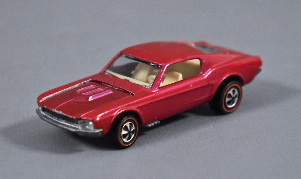 Redline Hot Wheels US Creamy Pink Custom Mustang Loose (1 of 8)
