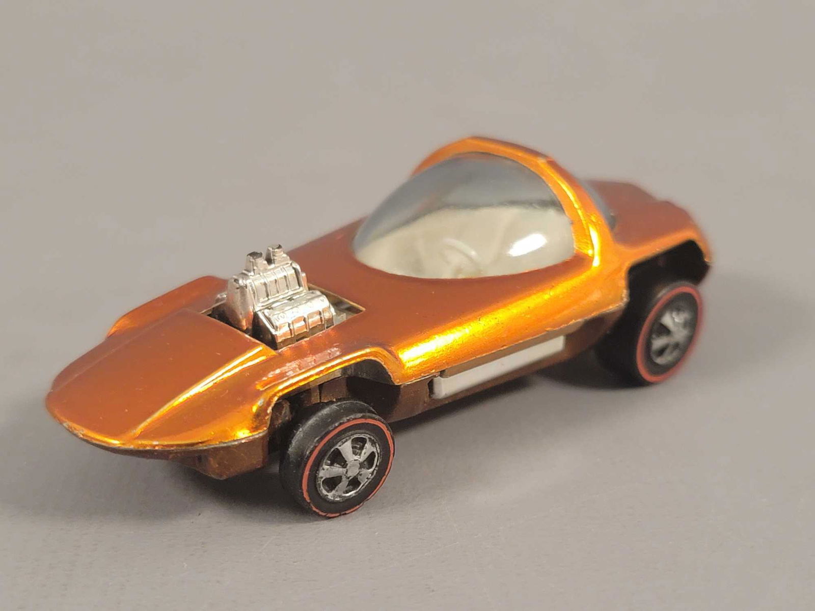 Redline Hot Wheels Loose US Orange Silhouette (1 of 7)