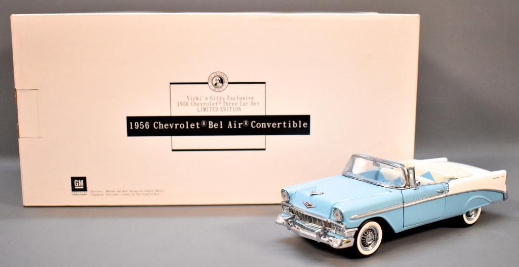 Franklin Mint 1956 Chevrolet Convertible Light Blue and: Franklin Mint 1956 Chevrolet Convertible Light Blue and White Limited Edition. Car is a Limited Edition from the Vicki's Gifts three car 1956 Chevrolet set. Car is number 170 of 750. Excellent ori