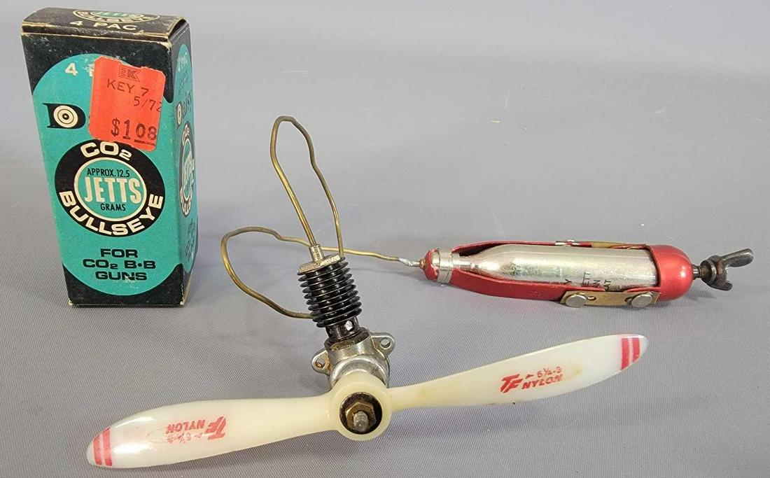 Neat Vintage Co2 Powered Model Airplane Engine