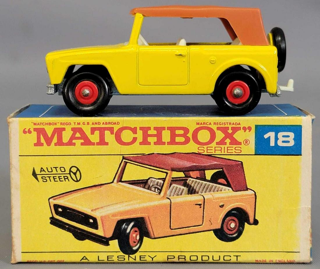 Lesney Matchbox #18 New Field Car in original box (1 of 8)