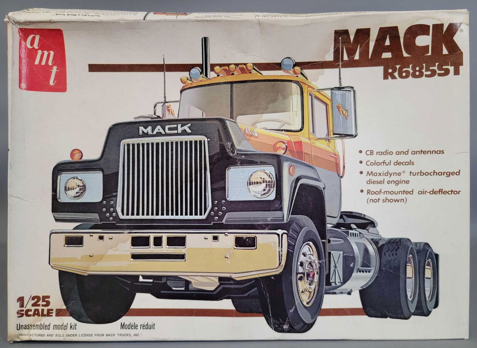 AMT Mack R685ST Semi 1:25 scale model kit 5020 Mint (1 of 9)