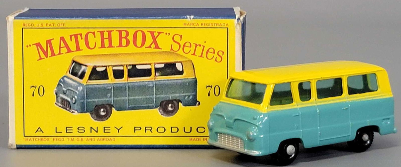 Lesney Matchbox 70 Thames Estate Car in original D (1 of 7)