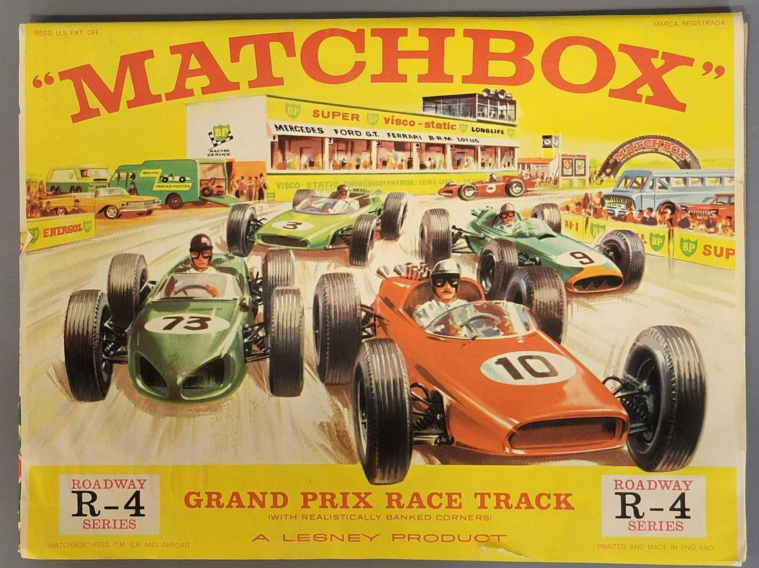 Near mint Matchbox Roadway Series R-4 Grand Prix Race (1 of 4)