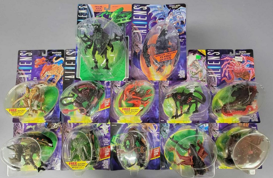 Kenner Aliens Alien action figure set of twelve MOC (1 of 9)