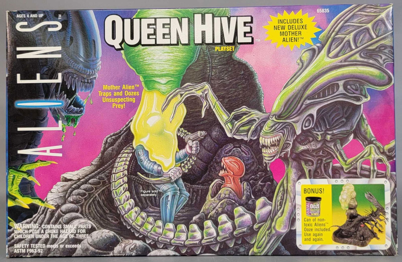 Factory sealed Kenner Aliens Queen Hive playset MIB (1 of 6)