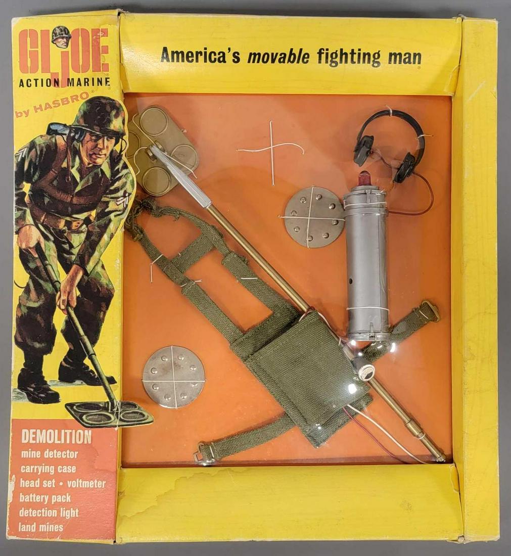Resealed vintage Hasbro GI Joe Action Marine 7730 (1 of 7)