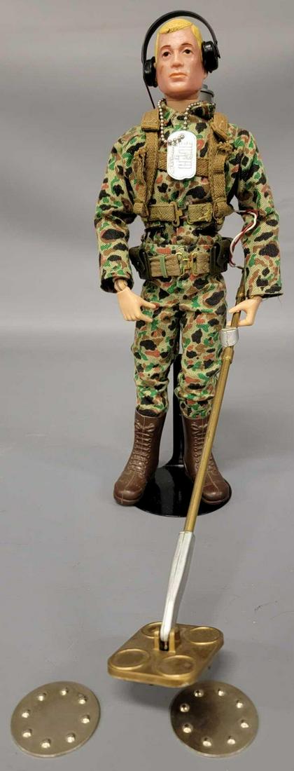 Early Hasbro GI Joe TM R Patent pending action Marine (1 of 7)