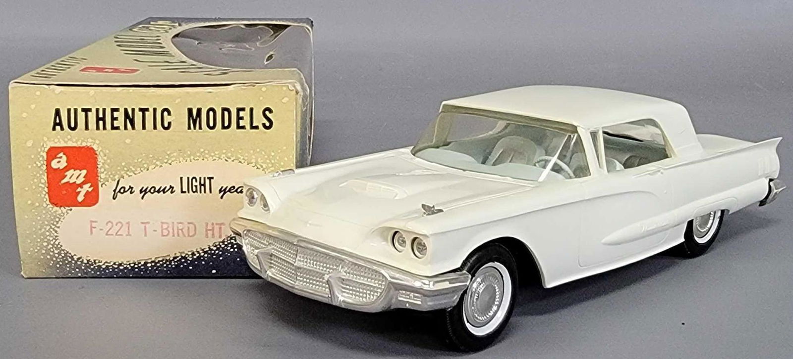 1960 AMT white Ford Thunderbird 2 door coupe friction (1 of 7)