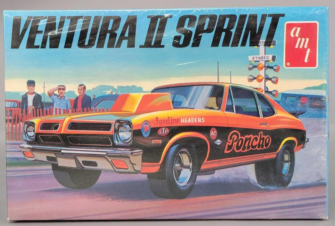 Mint factory sealed AMT Ventura II Sprint 1/25 scale (1 of 6)