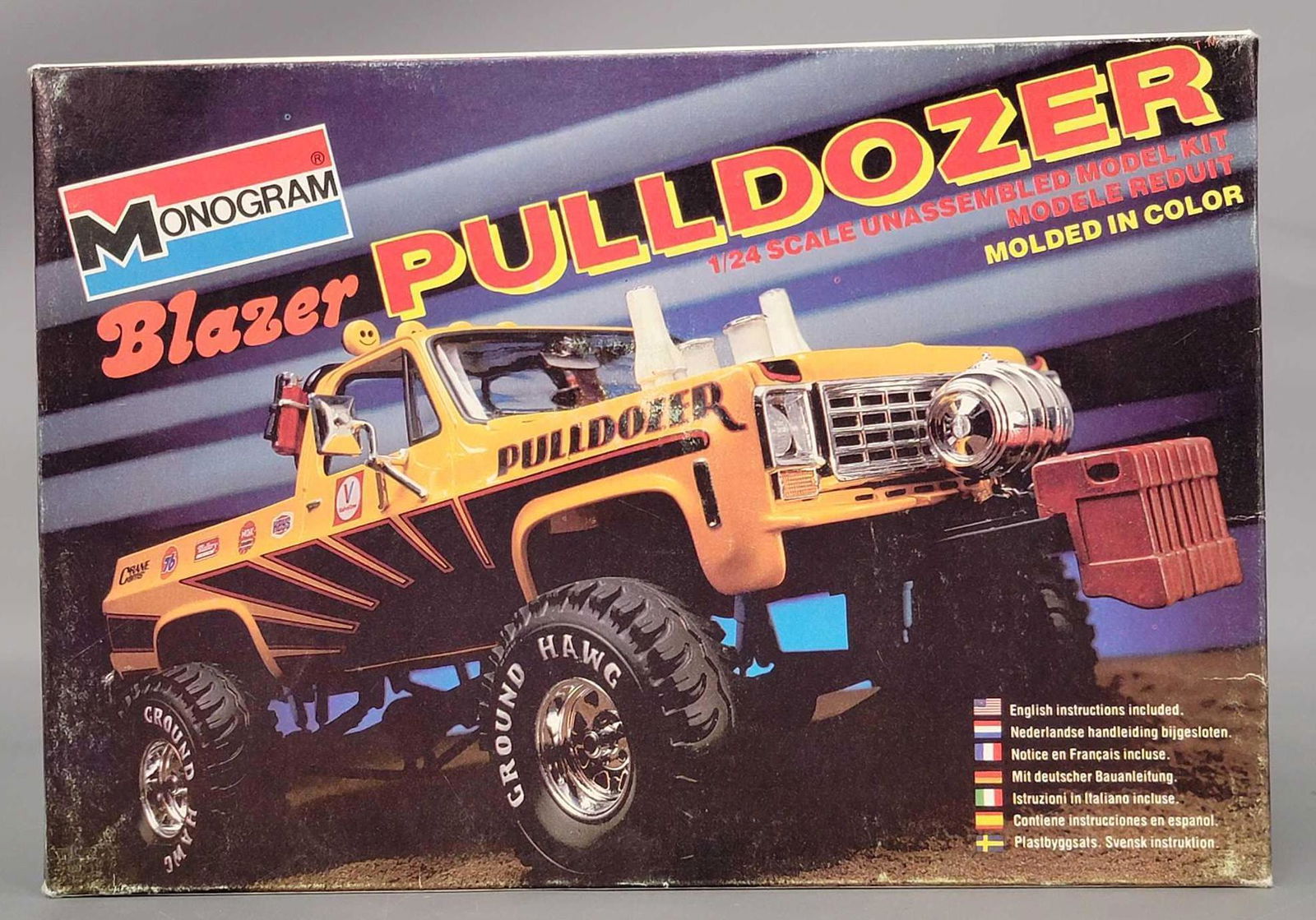 Unbuilt Monogram Blazer Pulldozer 1/24 scale model kit (1 of 6)
