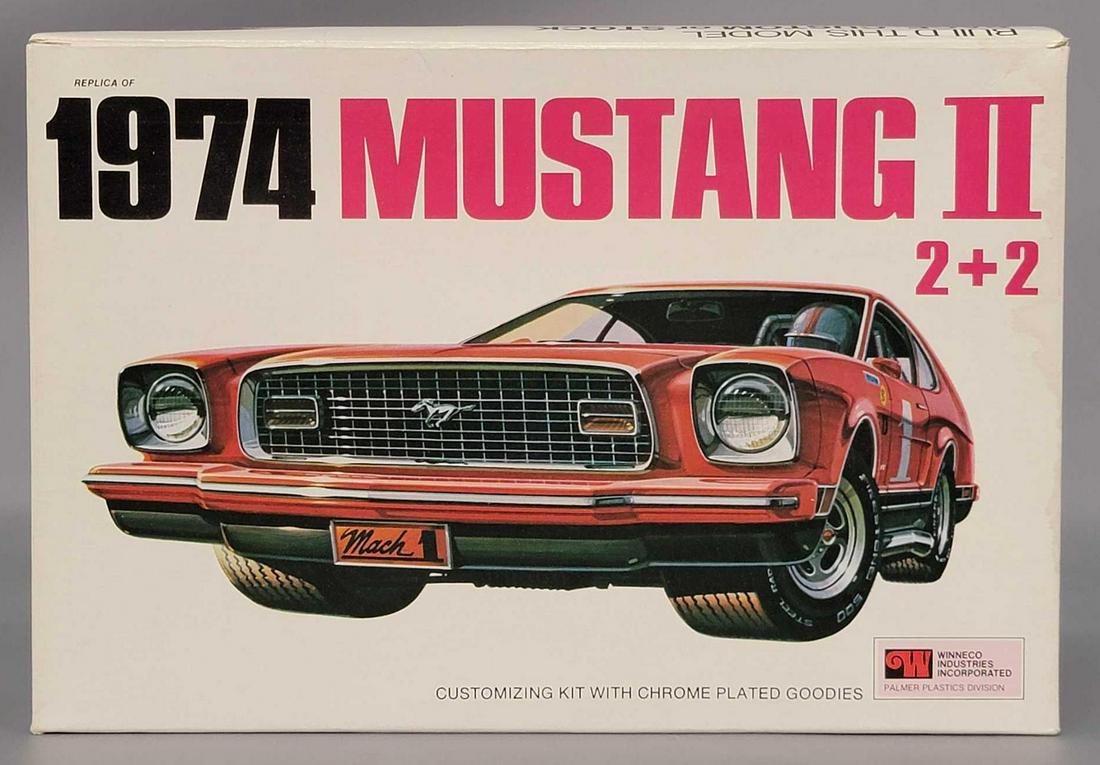 Unbuilt Winneco 1974 Mustang II 2+2 model kit (1 of 4)
