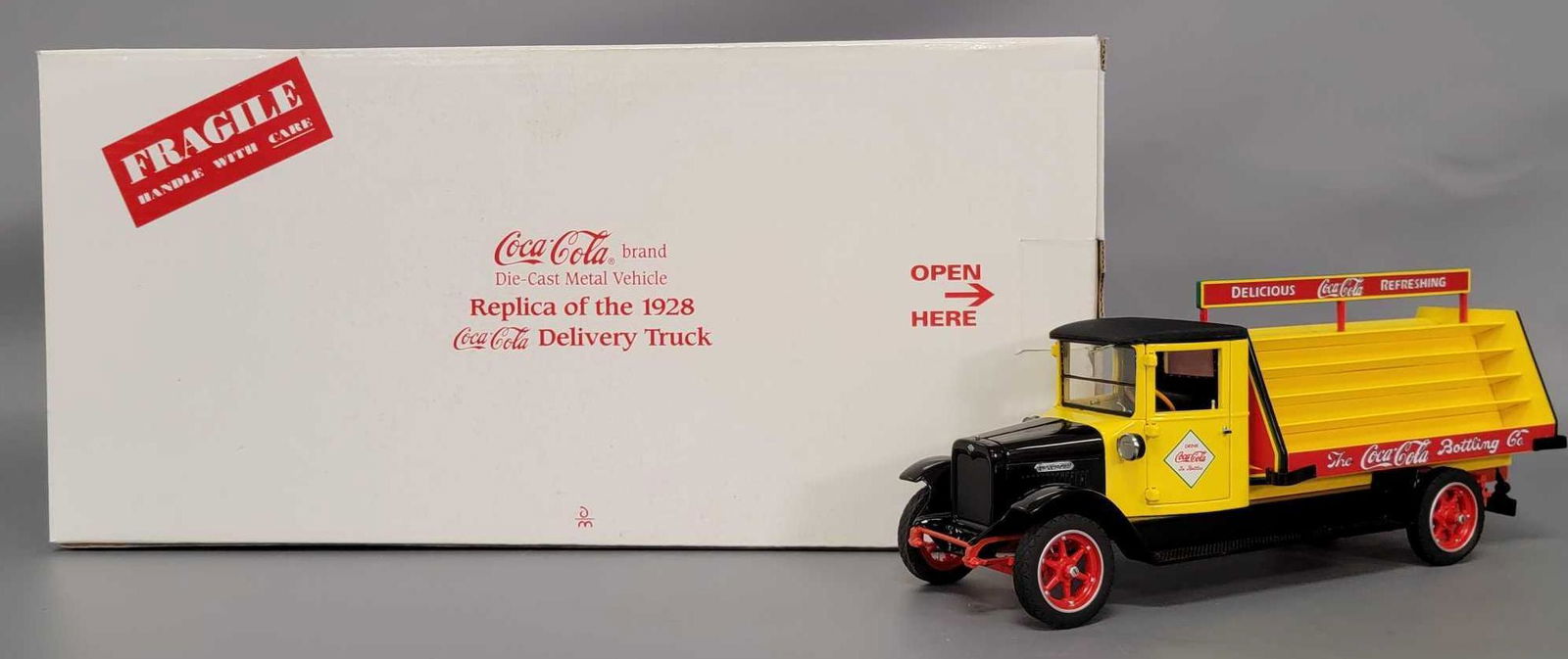 Danbury Mint 1/24 scale 1928 Coca-Cola Delivery Truck (1 of 13)