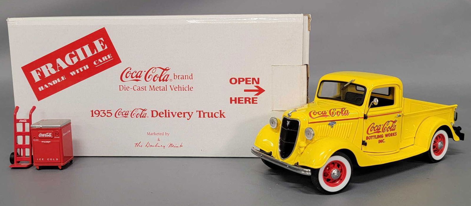 Danbury Mint 1/24 scale 1935 Ford Coca-Cola Delivery (1 of 11)