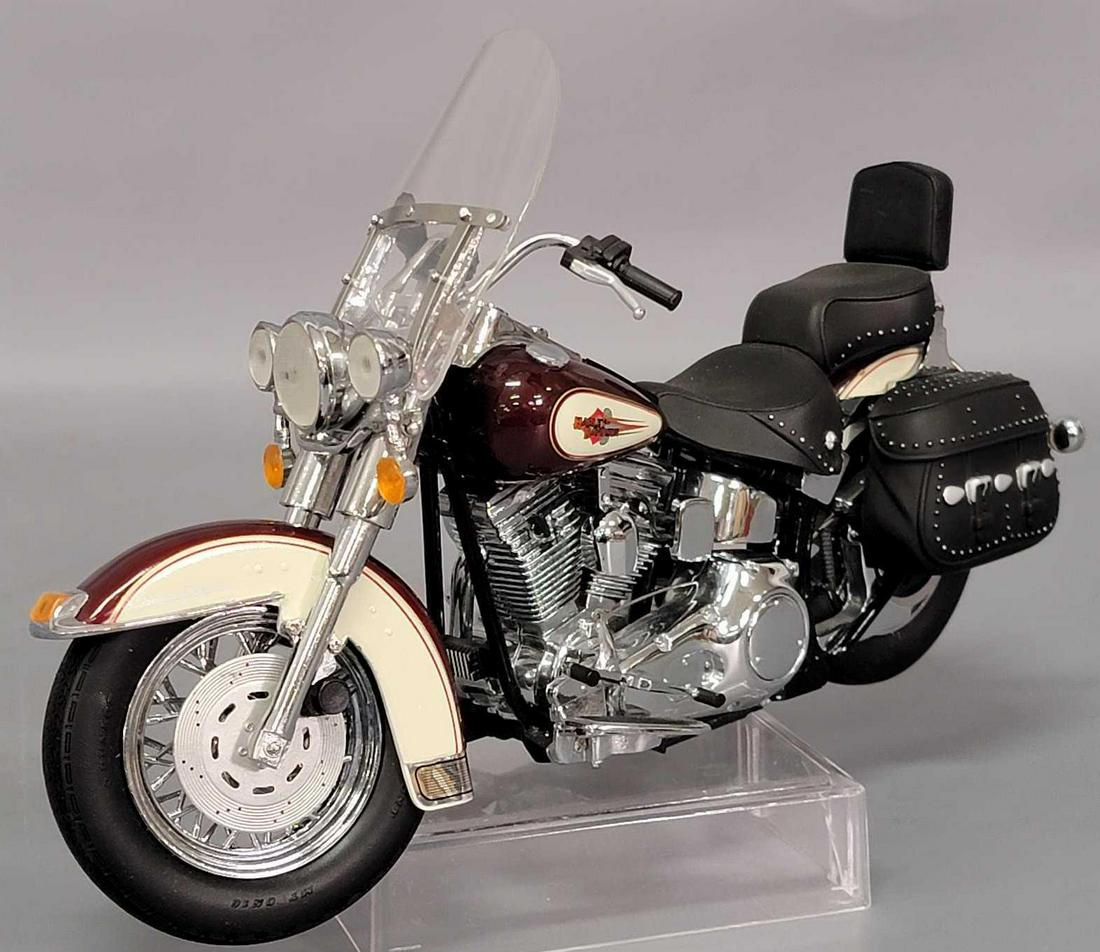 Harley Davidson die cast Heritage Softail (1 of 7)