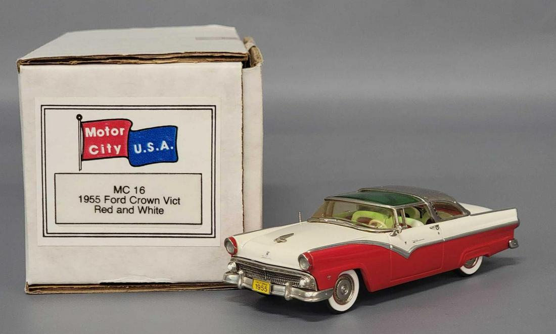 Motor City USA 1955 Ford Crown Victoria (1 of 8)