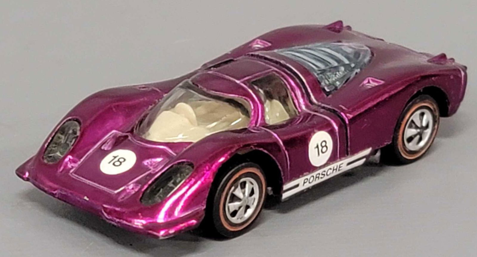 Hot Wheels Redline Magenta US Porsche 917 (1 of 8)