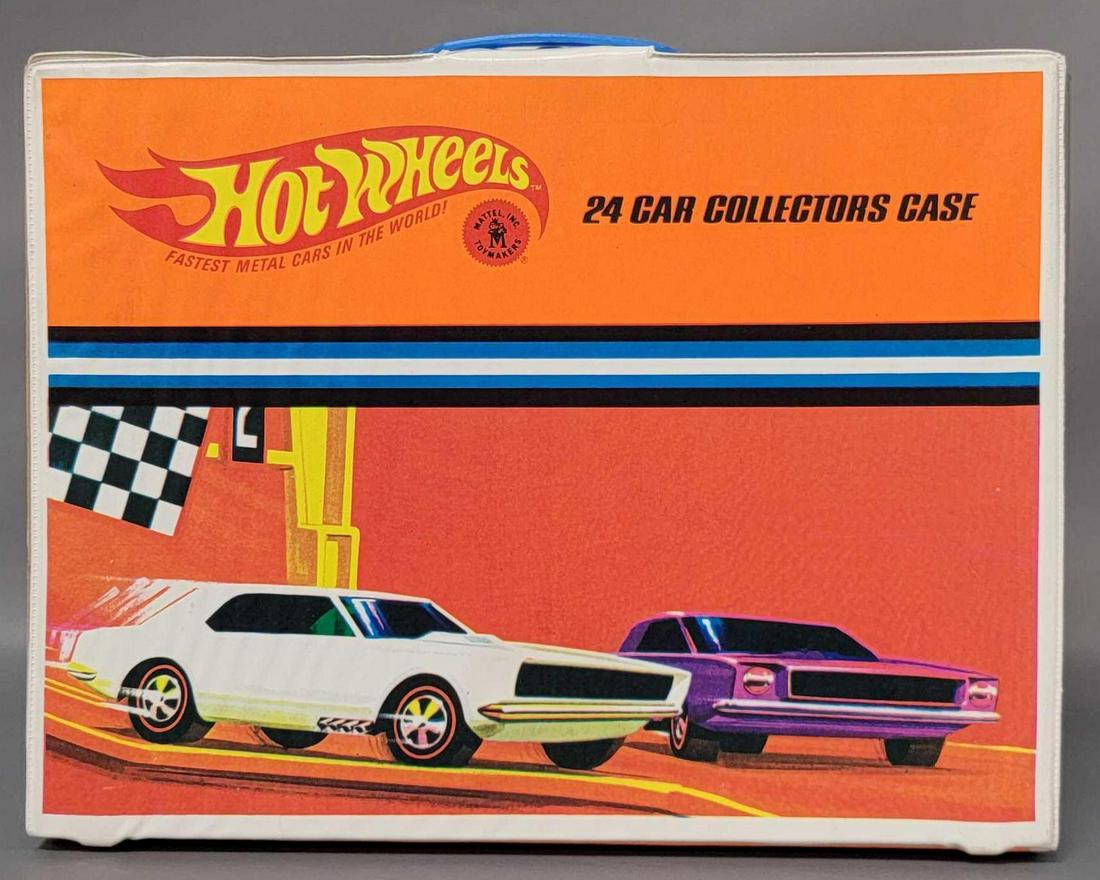 Hot Wheels Redline 24 car collectors case: Hot Wheels Redline 24 car collectors case. Case is very clean and nice, the sides are split in many spots however, displays great
