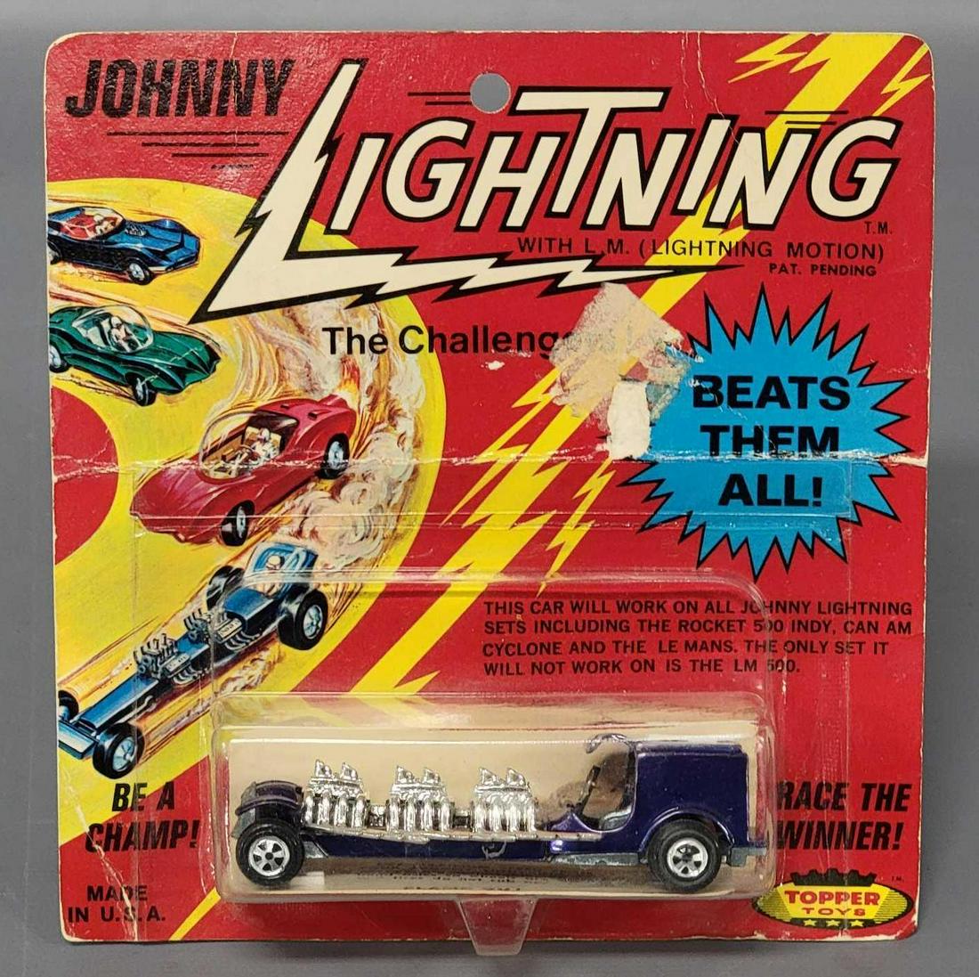 Topper Johnny Lightning Purple Flame Out on Card (1 of 7)