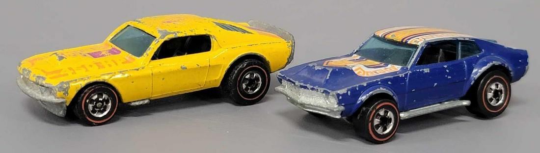 Group of two Hot Wheels Redlines Enamel Mighty Maverick (1 of 7)