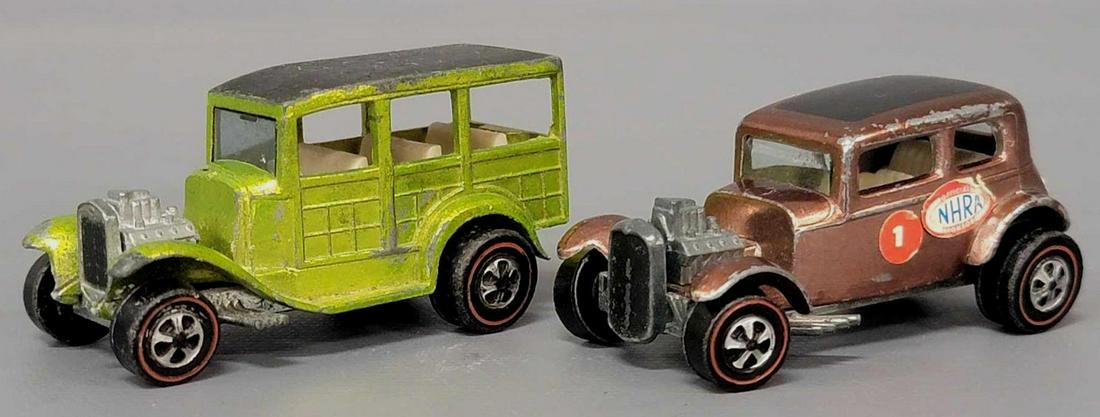 Group of two Hot Wheels Redlines classic 32 Ford Vicky (1 of 7)