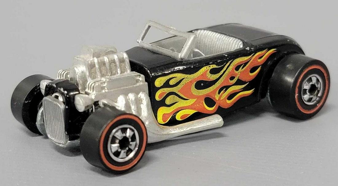 Hot Wheels Redline Street Rodder: Hot Wheels Redline Street Rodder. Car is excellent with a few micros on the trunk and top of the radiator shroud, excellent tampos, great wheels, clean base.