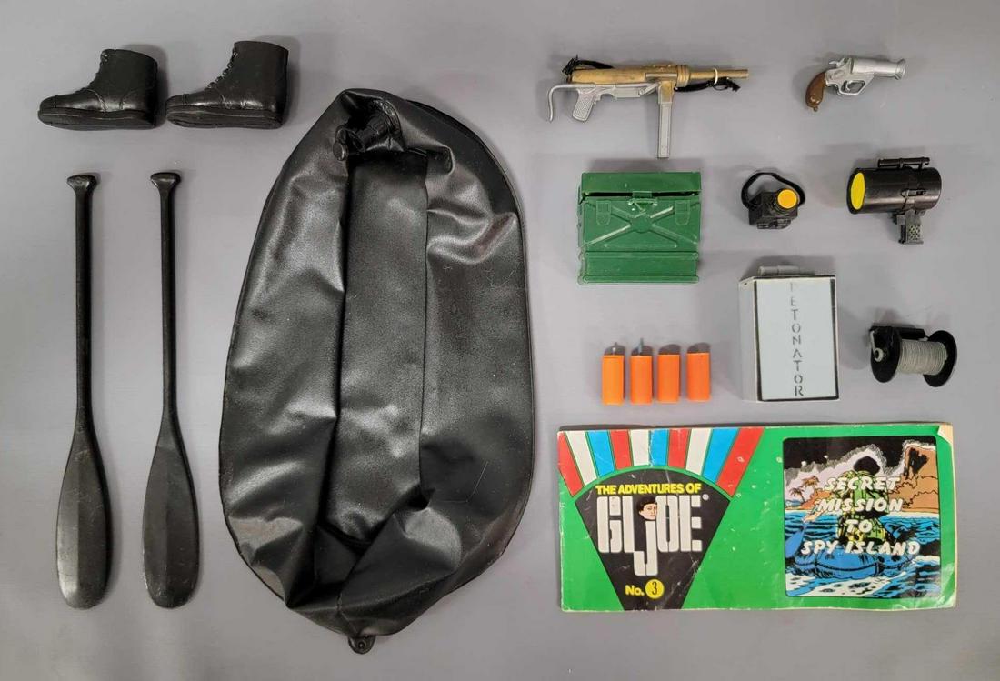 Vintage Hasbro GI Joe Adventure Team Secret Mission to: Vintage Hasbro GI Joe Adventure Team Secret Mission to Spy Island parts, all original and in good to excellent condition as seen in the photos.