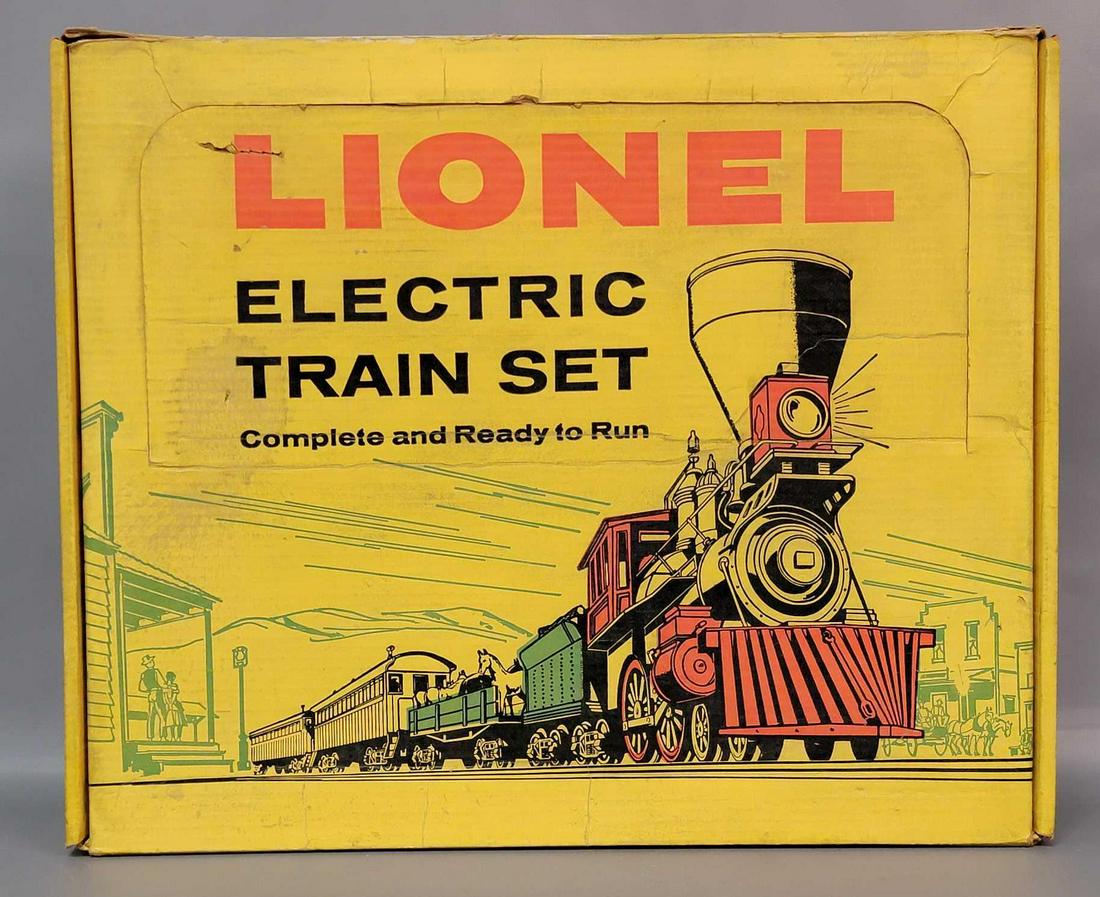 Boxed Lionel postwar O 1612 "The General" passenger set: Boxed Lionel postwar O 1612 "The General" passenger set, to include 1862 General Steam locomotive, 1862T Tender, 1865 passenger car and 1866 mail car, trains show light run time, C7-8. Also in