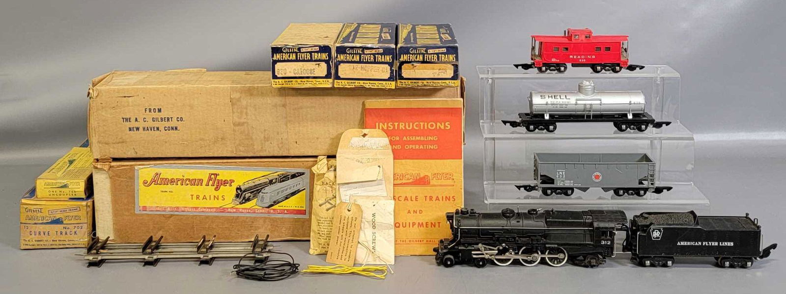 Postwar American Flyer S Gauge steam freight set in (1 of 11)