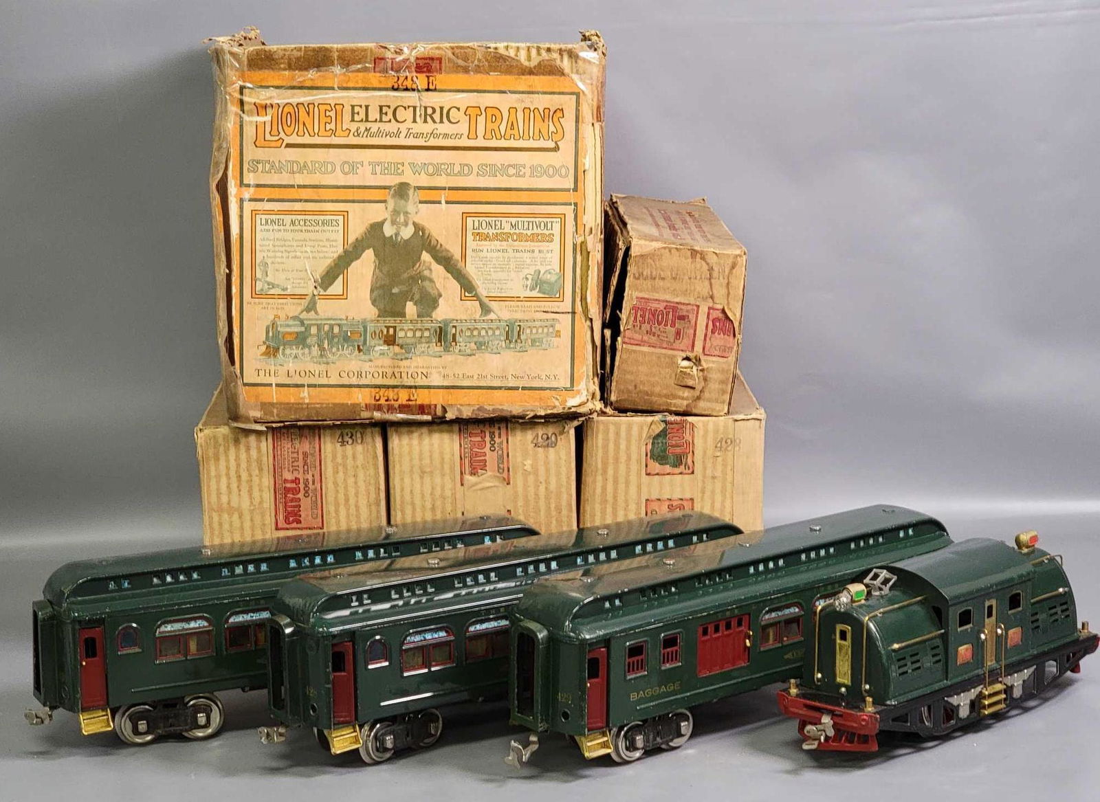 Boxed Lionel prewar standard gauge 348E electric (1 of 15)